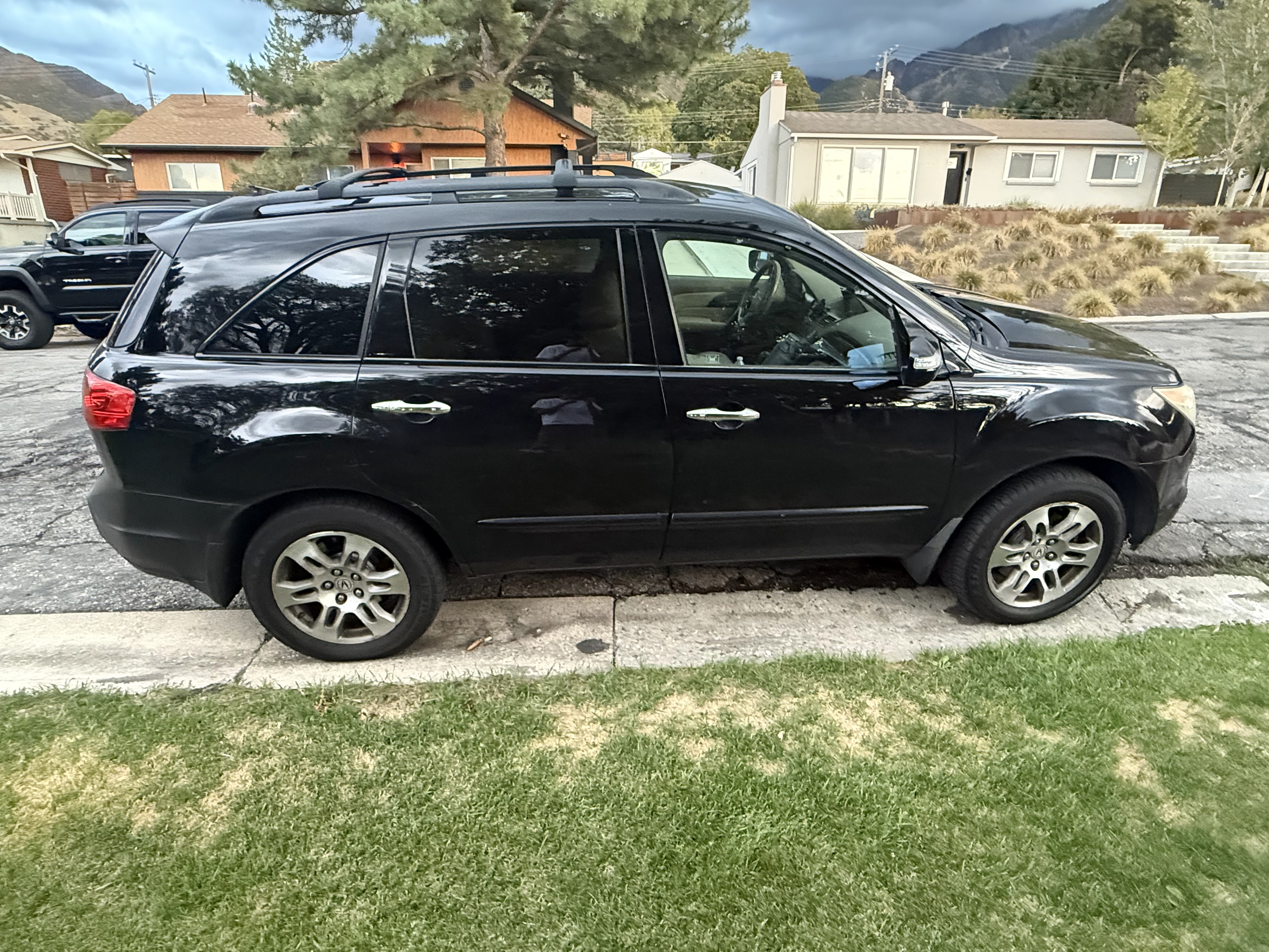 Used 2007 Acura MDX w/ Technology Package AWD/4WD image 4