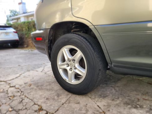 Used 2000 Lexus RX 300 300 Sport Utility 4D image 27