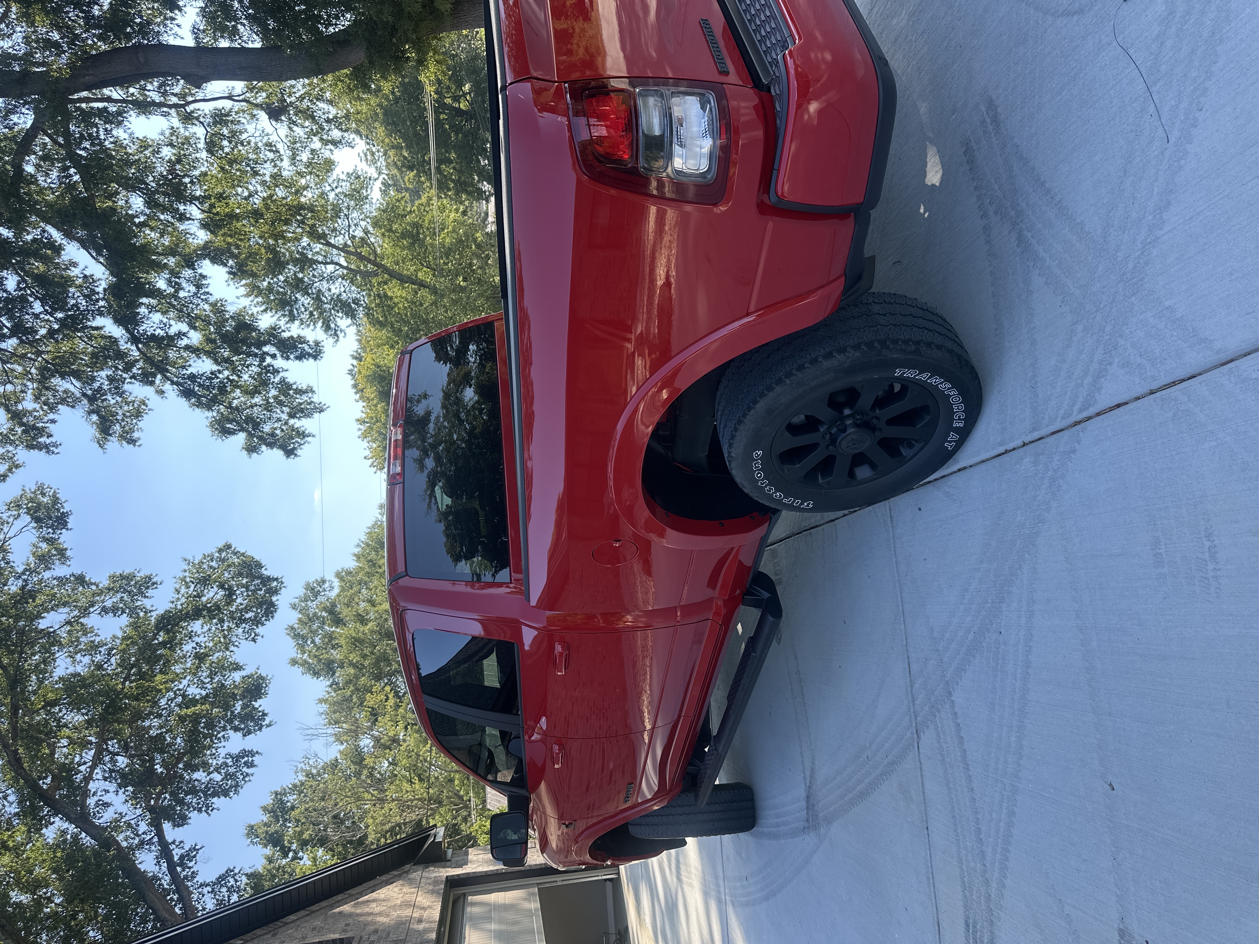 Used 2019 RAM 2500 Big Horn w/ Night Edition AWD/4WD image 6