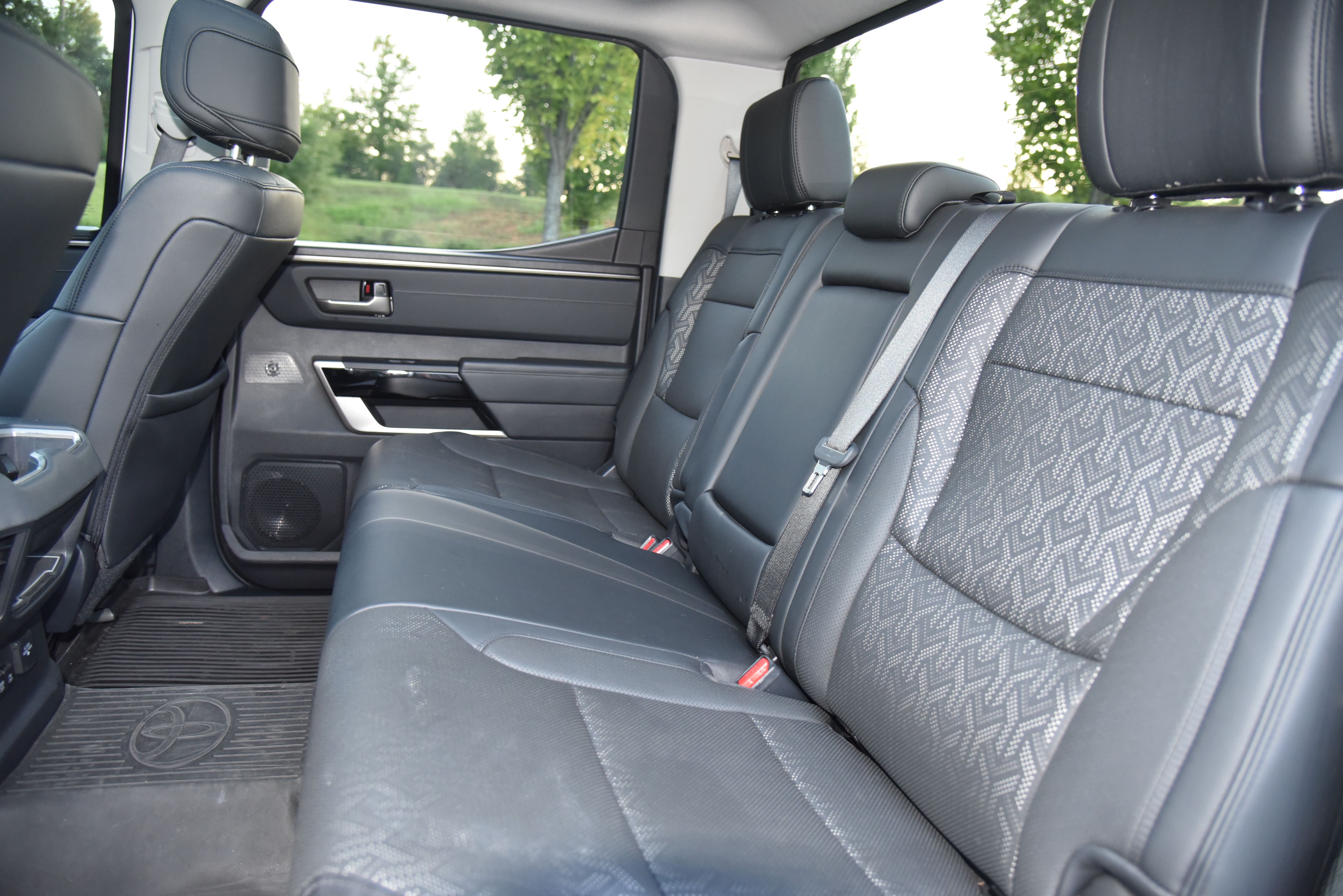 Used 2023 Toyota Tundra Limited w/ Power Package RWD image 11