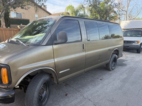 Used 2002 GMC Savana 2500 Passenger image 5
