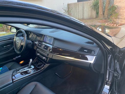 Used 2011 BMW 528i Sedan image 25