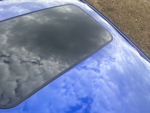 Used 2023 Hyundai Elantra Limited image 10