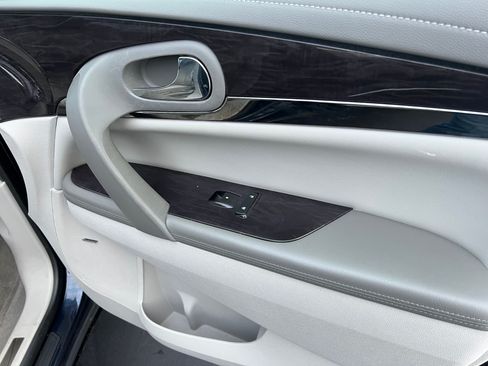 Used 2016 Buick Enclave Leather w/ Trailering Package image 26