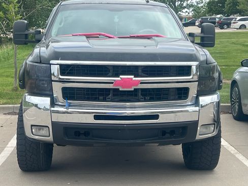 Used 2008 Chevrolet Silverado 2500 LT w/ 1LT Convenience Package image 4