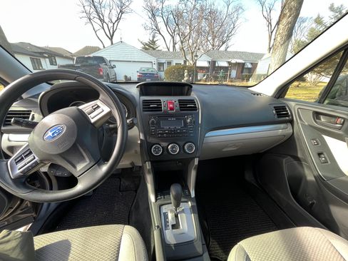 Used 2015 Subaru Forester 2.5i Premium w/ All-Weather Package image 6