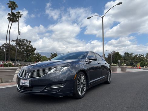 Used 2013 Lincoln MKZ Hybrid image 5