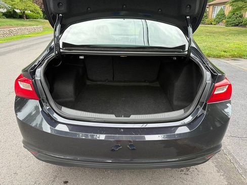 Used 2023 Chevrolet Malibu LT FWD image 13