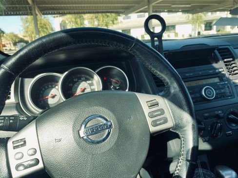 Used 2009 Nissan Versa 1.8 S w/ Sport Pkg image 15