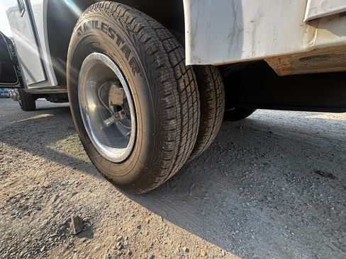 Used 2024 RAM 3500 Tradesman w/ Chrome Appearance Group RWD image 13