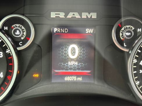 Used 2022 RAM 3500 Big Horn image 8