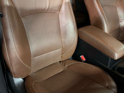 Used 2018 Subaru Outback 3.6R Touring image 12