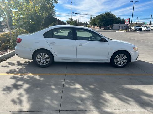 Used 2015 Volkswagen Jetta TDI S image 5