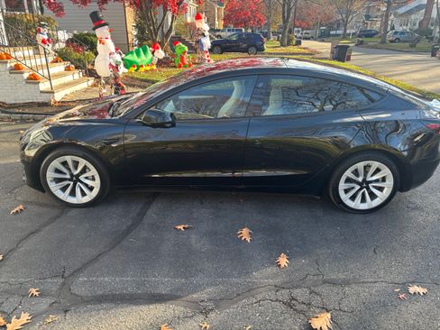 Used 2023 Tesla Model 3 Long Range image 1