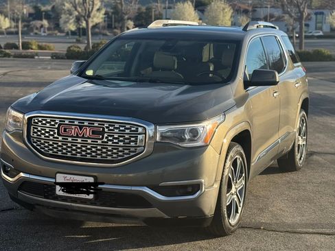 Used 2017 GMC Acadia Denali w/ Technology Package image 2