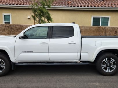 Used 2017 Toyota Tacoma TRD Sport w/ Tow Package