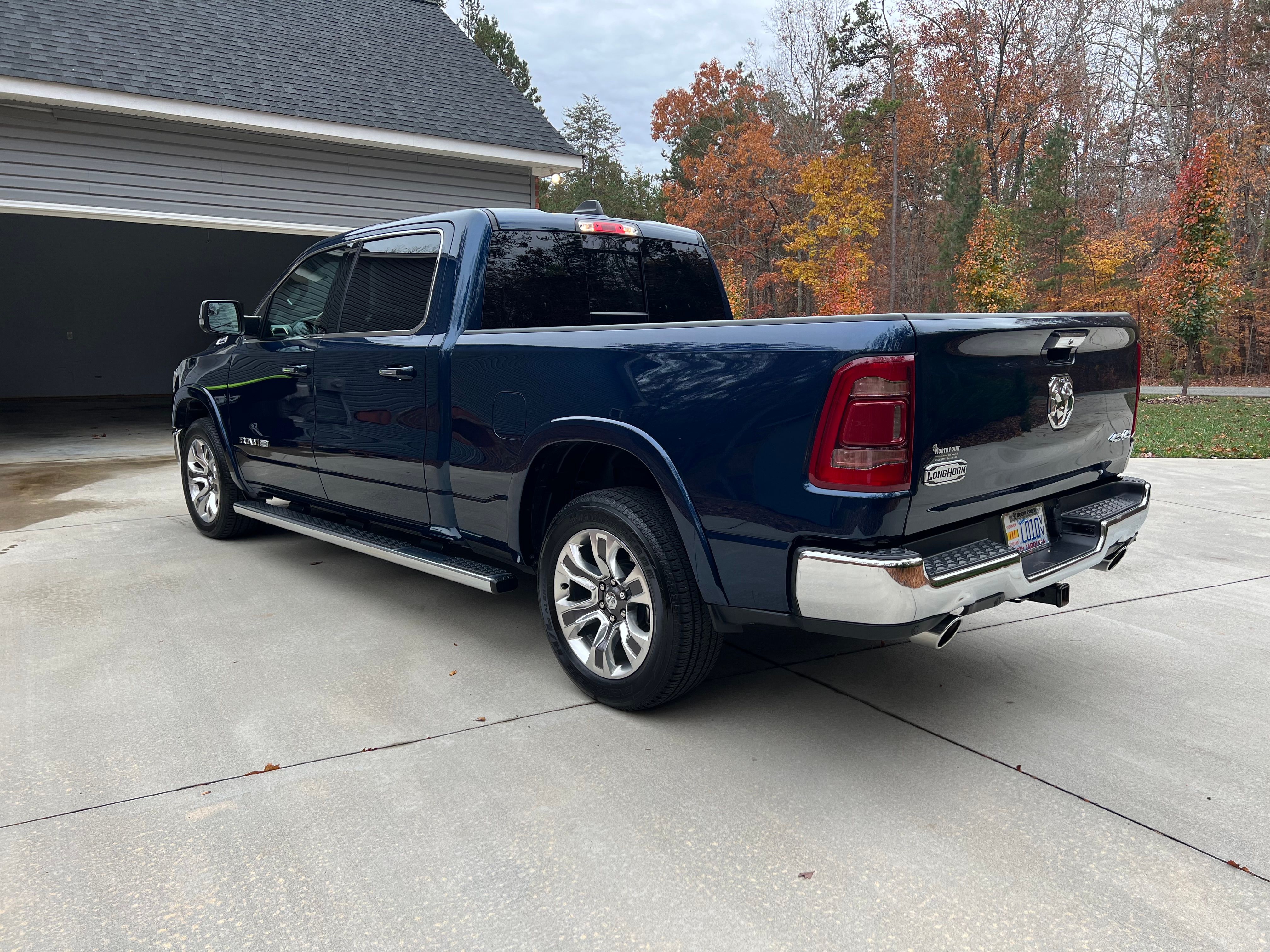 Used 2022 RAM 1500 Longhorn AWD/4WD image 12