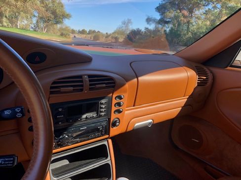 Used 2002 Porsche 911 Carrera image 12