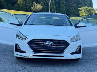 Used 2019 Hyundai Sonata SE w/ Cargo Package