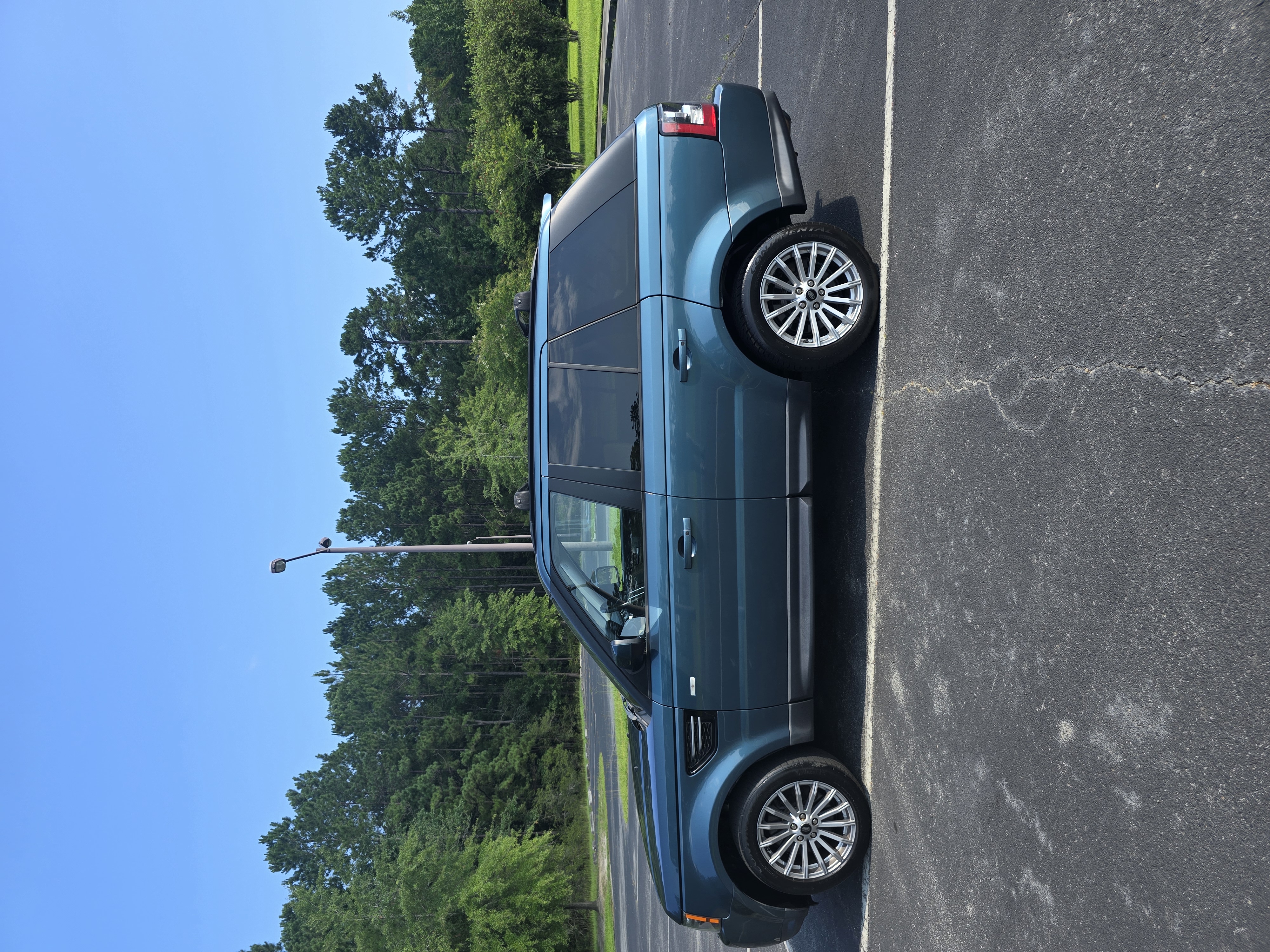Used 2012 Land Rover Range Rover Sport HSE AWD/4WD image 12