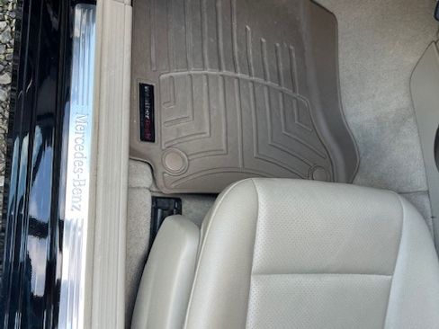 Used 2012 Mercedes-Benz C 300 4MATIC Sedan image 11