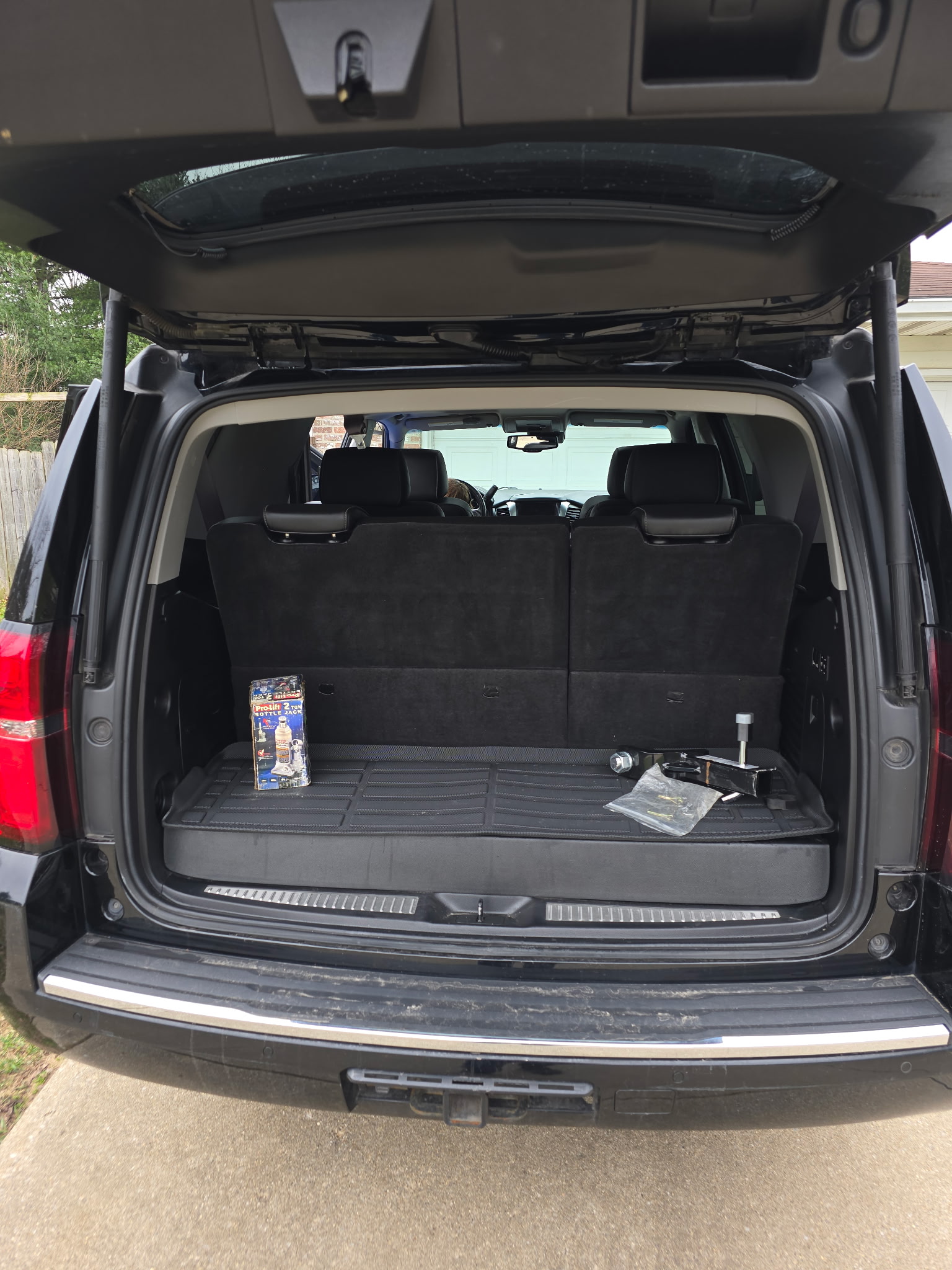 Used 2016 Chevrolet Tahoe LTZ AWD/4WD image 13