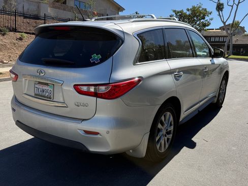 Used 2015 INFINITI QX60 3.5 Sport Utility 4D w/ Premium Plus Package image 10