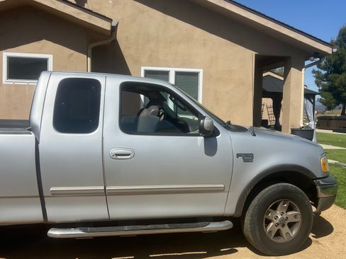 Used 2003 Ford F150 Lariat image 5