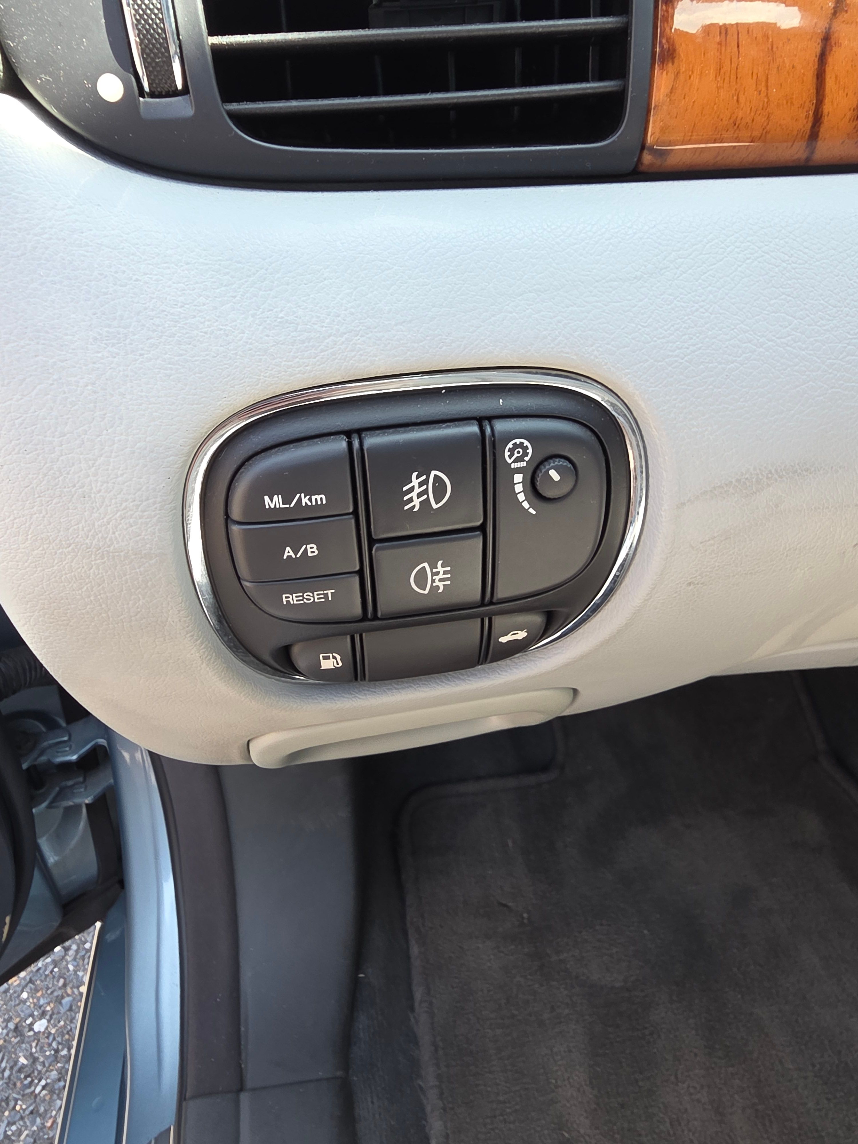 Used 2005 Jaguar XJ8 RWD image 27