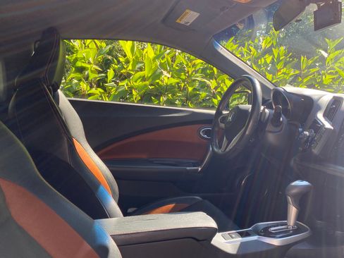 Used 2016 Honda CR-Z EX image 19