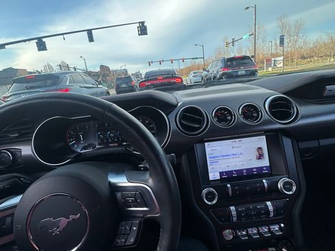 Used 2022 Ford Mustang GT Premium w/ GT Performance Package RWD image 2