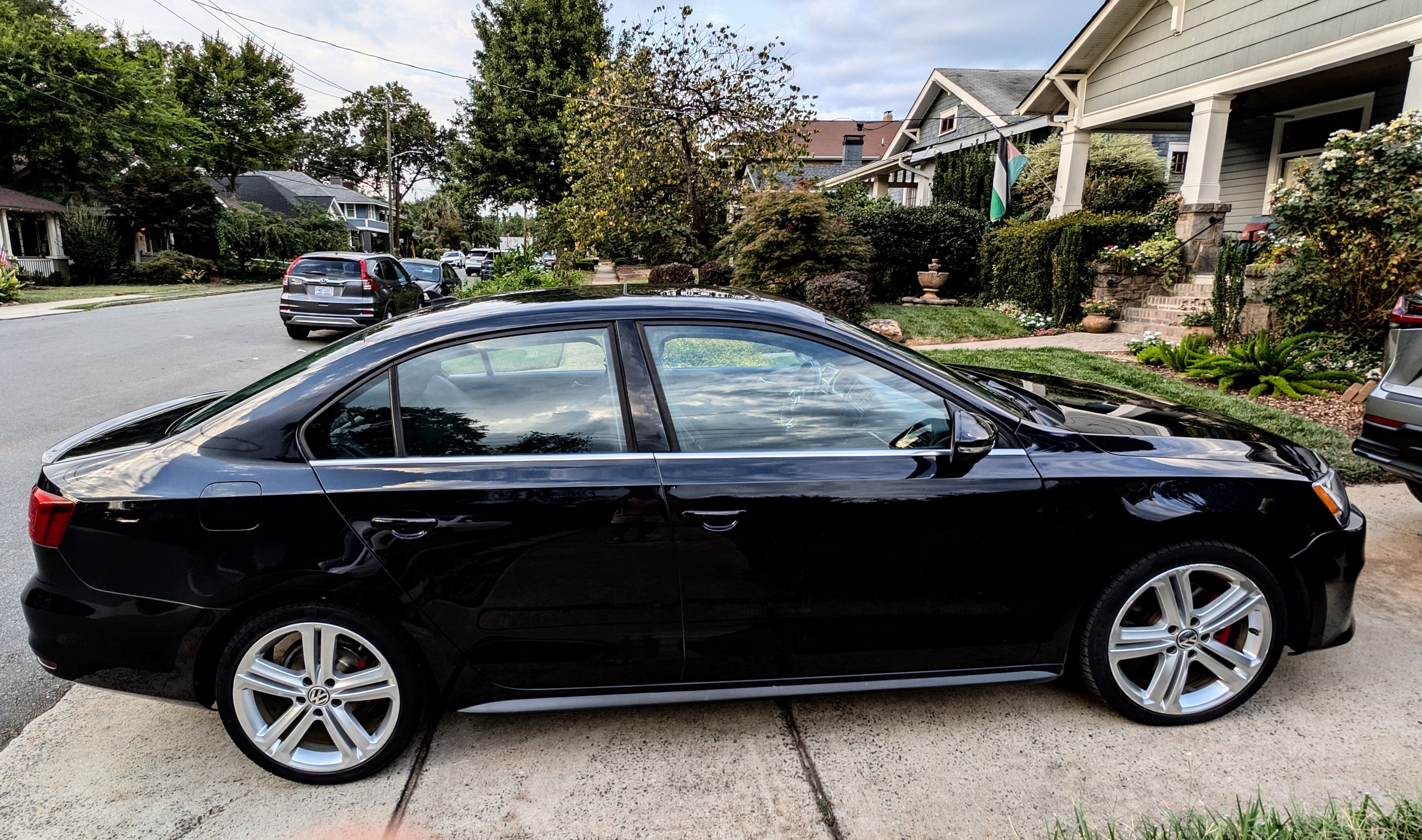 Used 2015 Volkswagen Jetta GLI SE FWD image 1