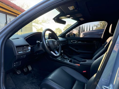 Used 2024 Honda Civic Sport Touring image 10