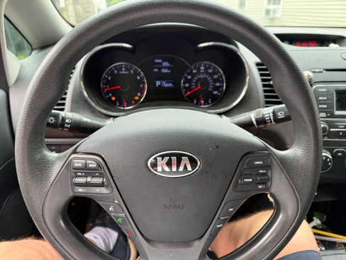 Used 2015 Kia Forte LX w/ Popular Package FWD image 8