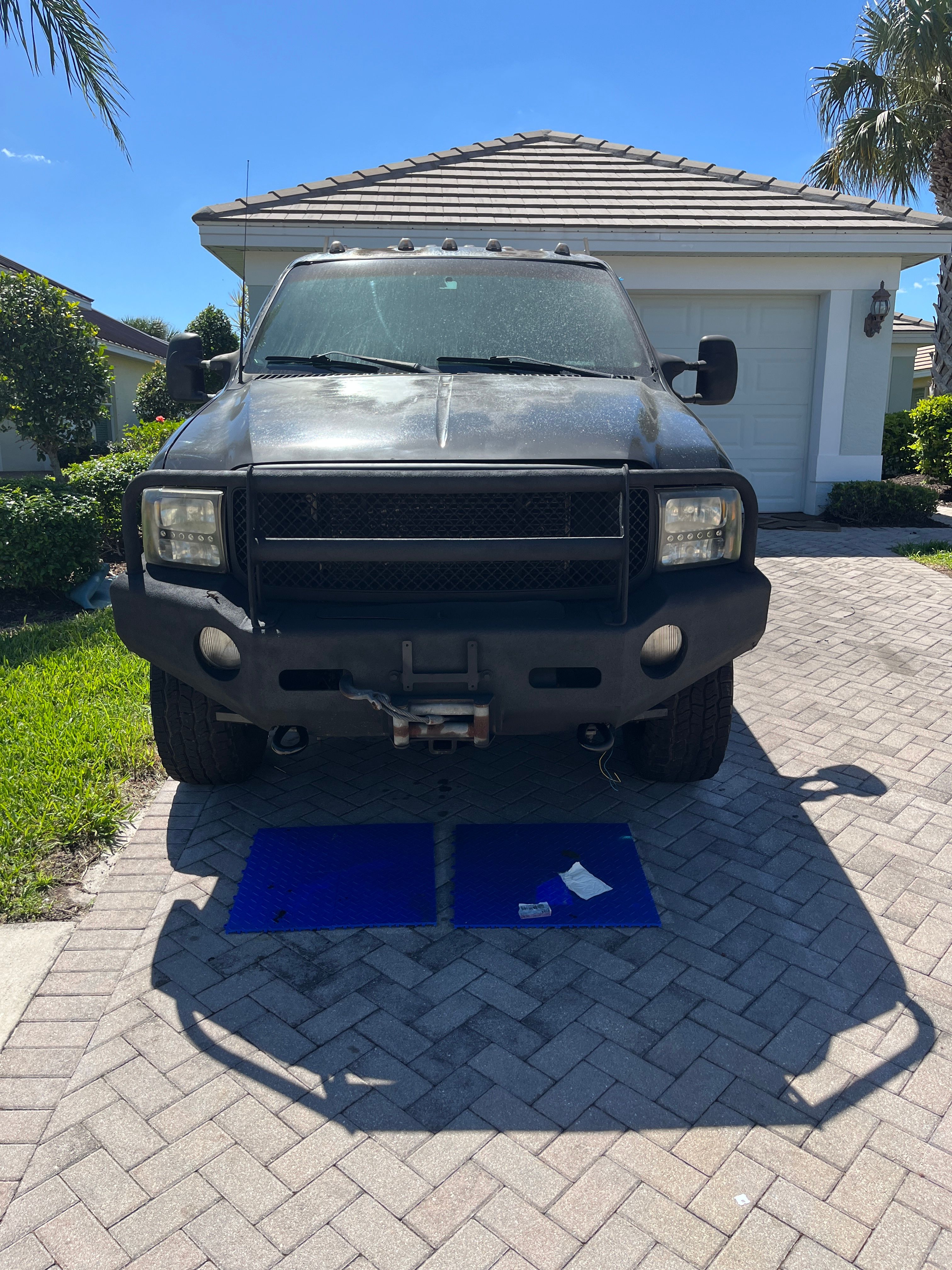 Used 2001 Ford F350 4x4 Regular Cab Super Duty image 2
