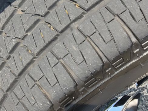 Used 2018 Cadillac Escalade Platinum image 12