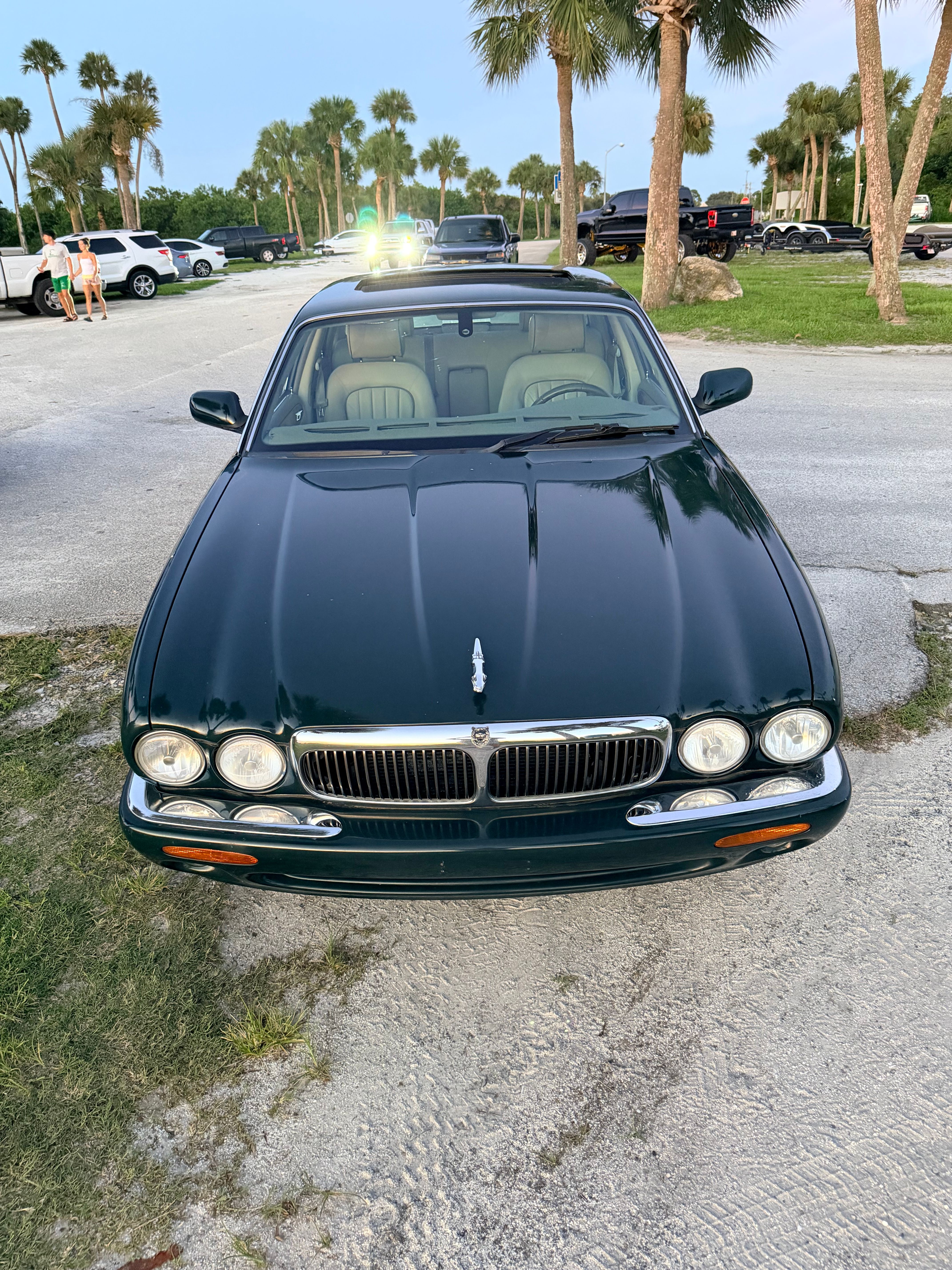 Used 2001 Jaguar XJ8 RWD image 16