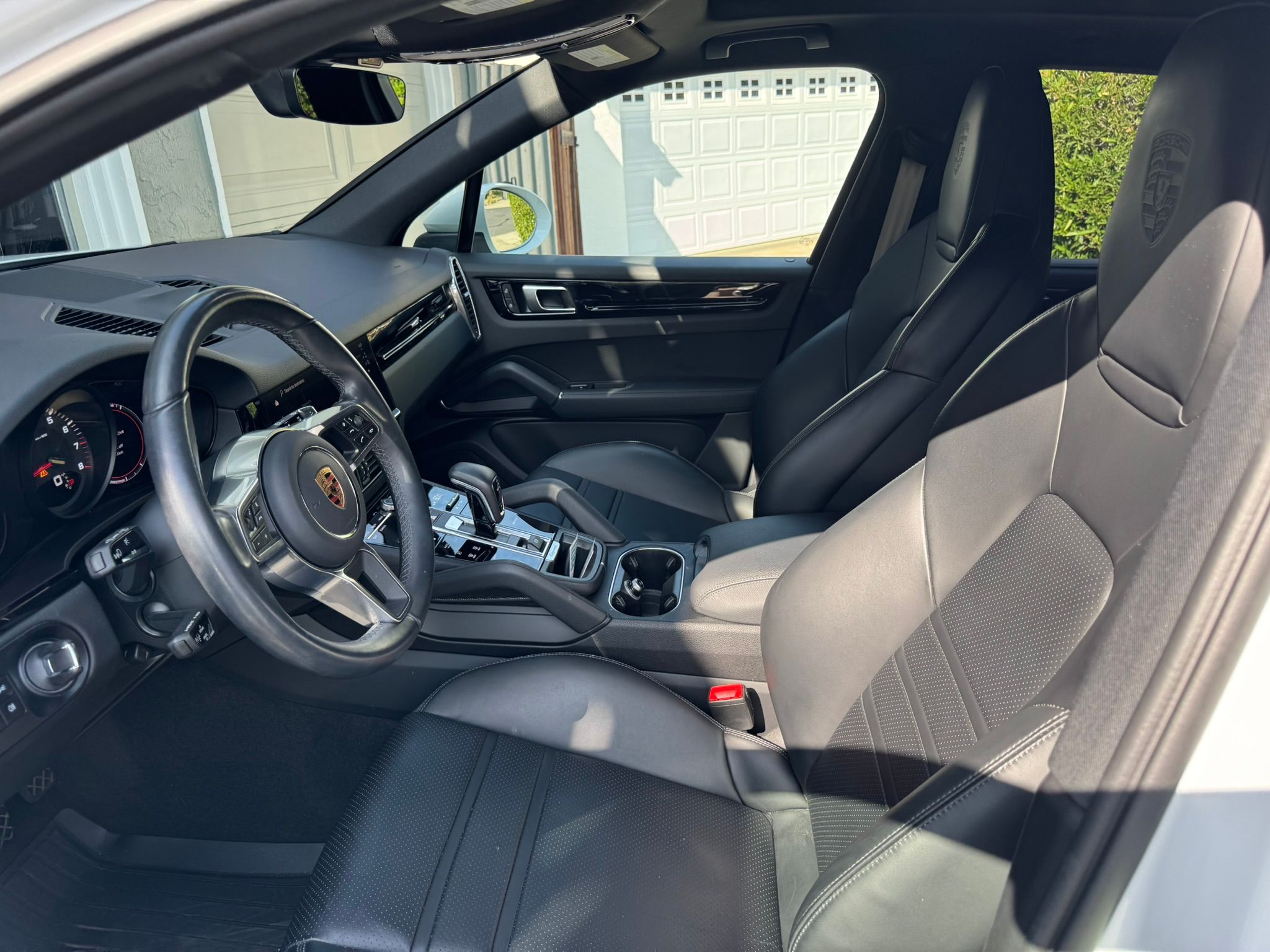 Used 2023 Porsche Cayenne Platinum Edition AWD/4WD image 11