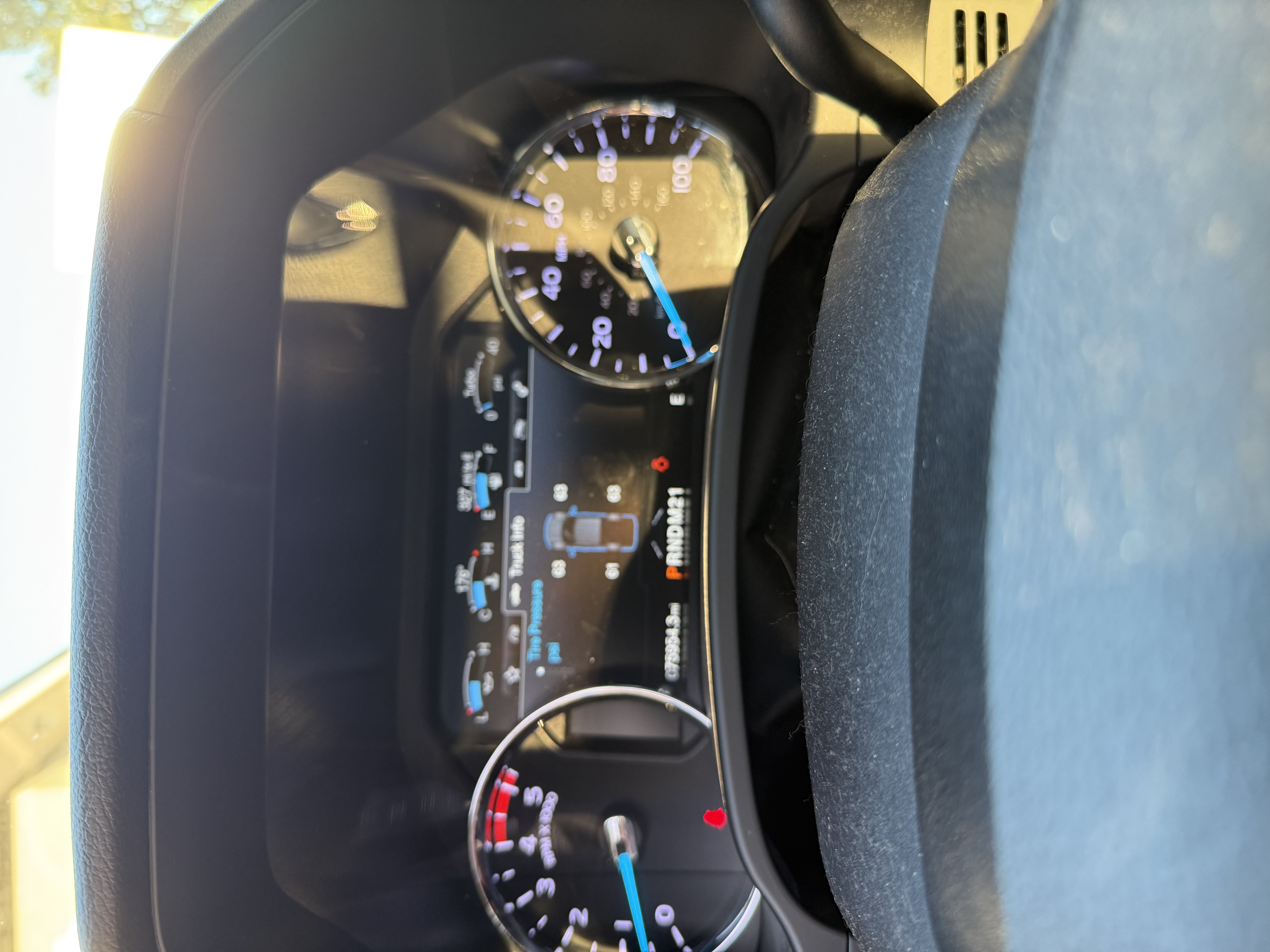 Used 2018 Ford F250 Platinum w/ Platinum Ultimate Package AWD/4WD image 18