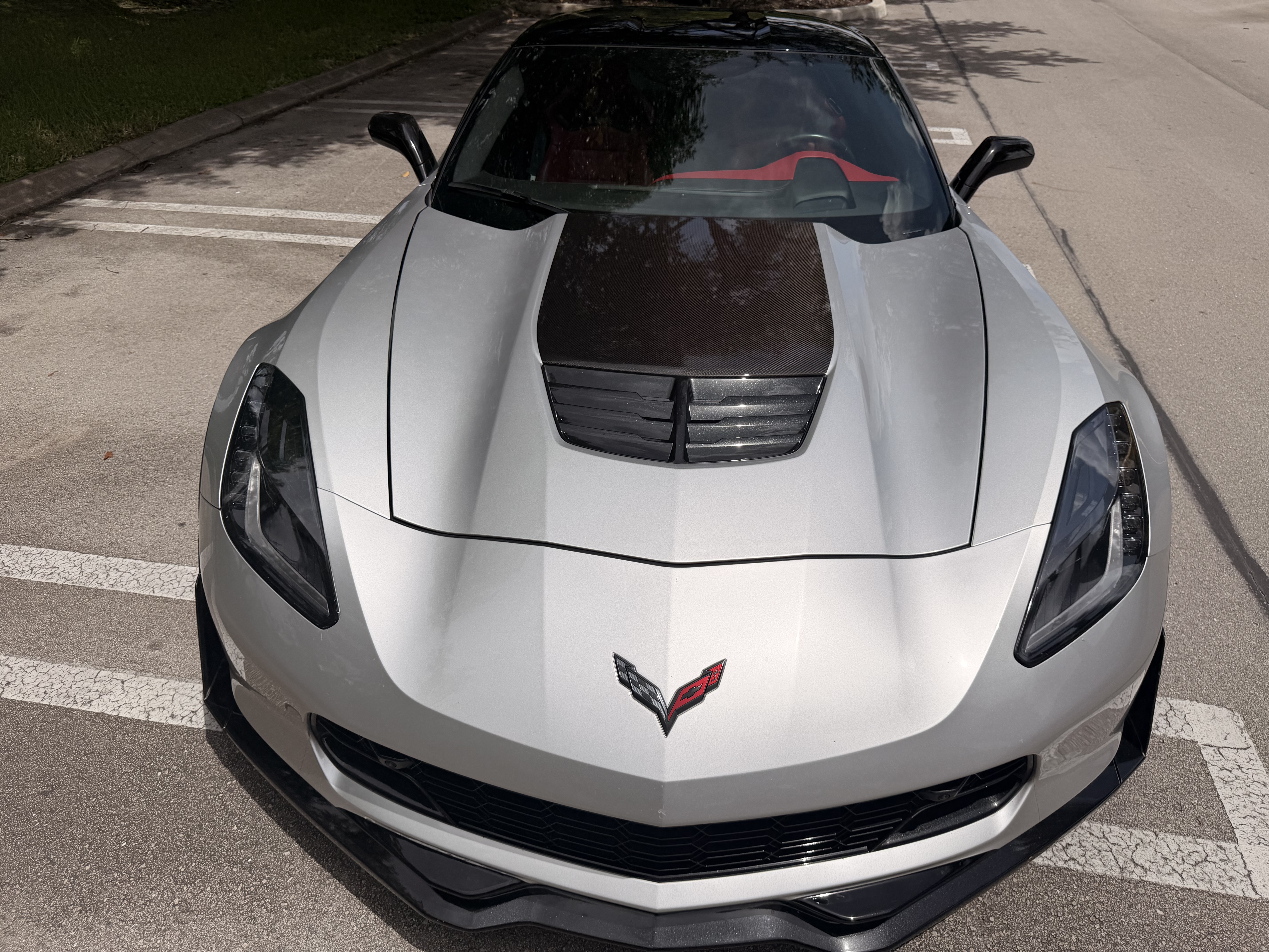 Used 2018 Chevrolet Corvette Z06 RWD image 2