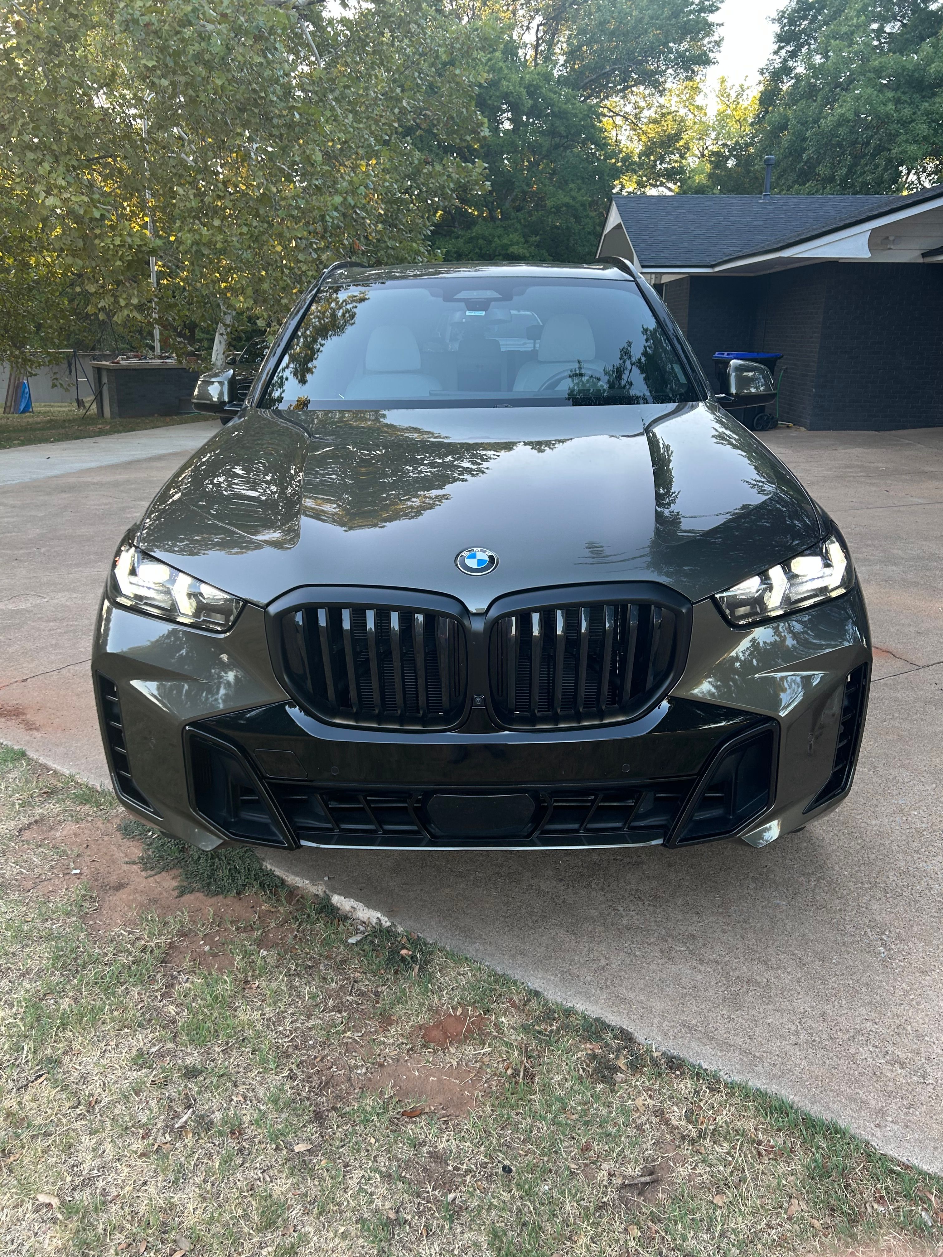 Used 2024 BMW X5 xDrive40i w/ Executive Package AWD/4WD image 2