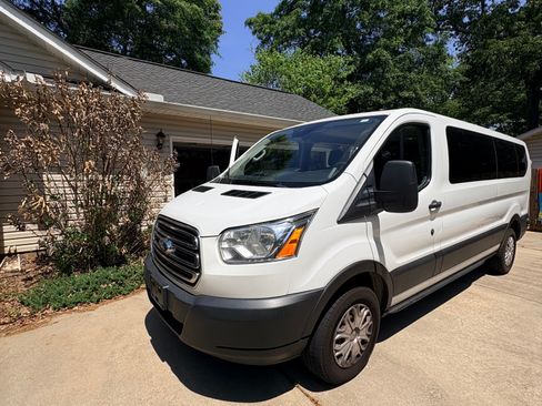 Used 2019 Ford Transit 350 XLT RWD image 23