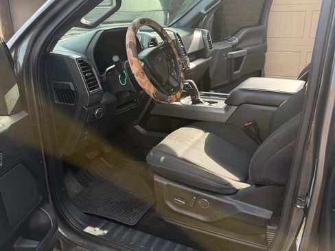 Used 2018 Ford F150 XLT w/ Equipment Group 302A Luxury AWD/4WD image 10