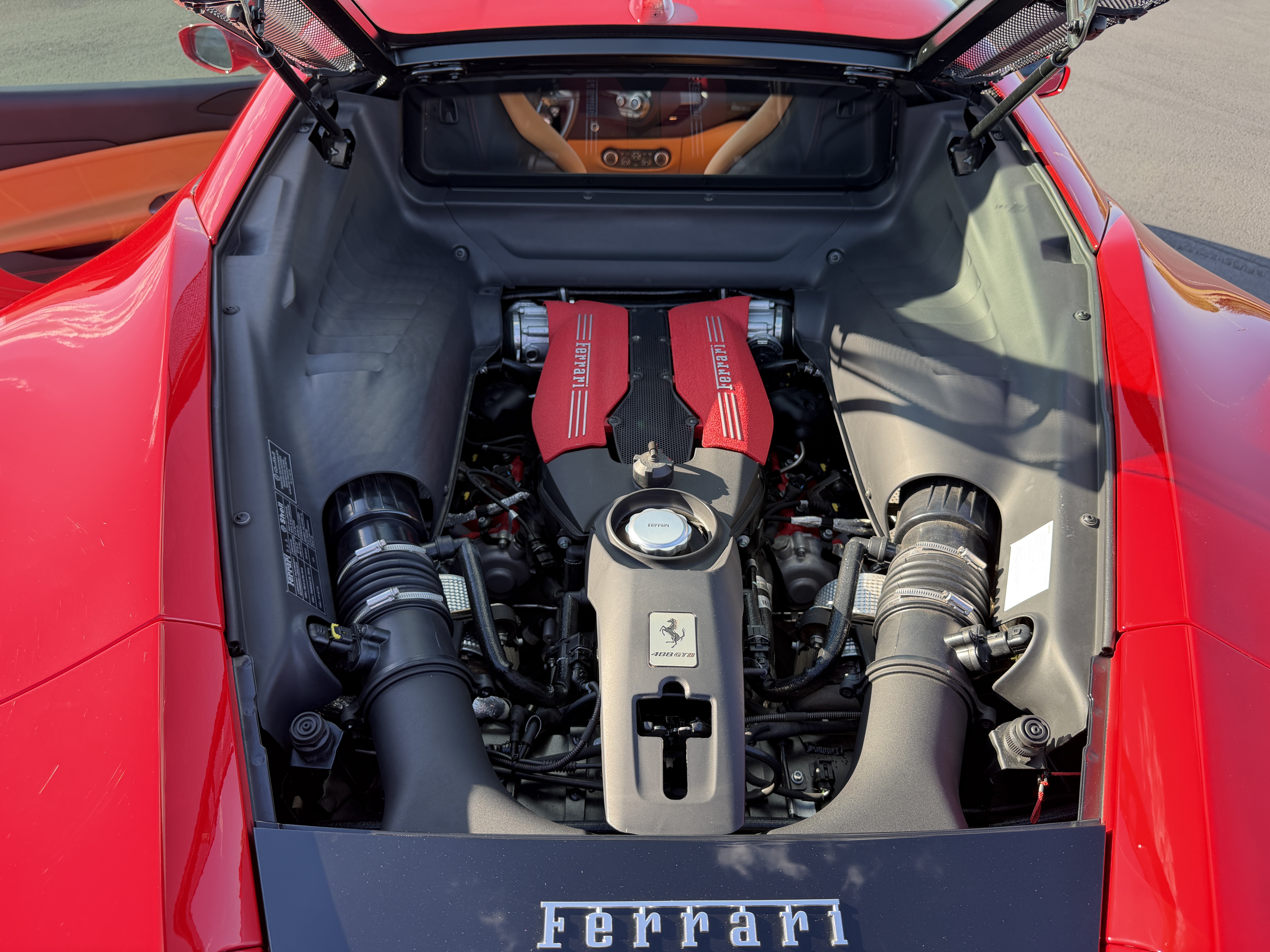 Used 2016 Ferrari 488 GTB RWD image 21