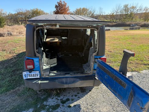 Used 2015 Jeep Wrangler Unlimited Sport image 6