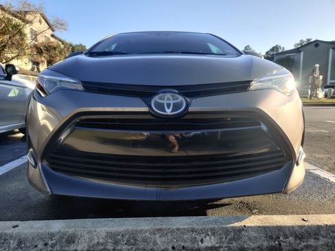Used 2019 Toyota Corolla LE image 8