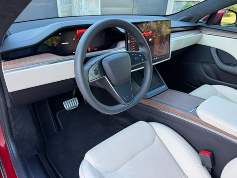 Used 2024 Tesla Model S AWD/4WD image 14