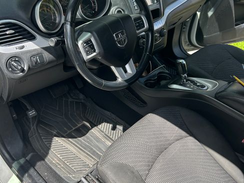 Used 2016 Dodge Journey Crossroad FWD image 13