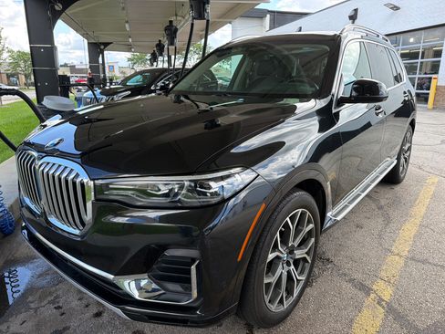 Used 2020 BMW X7 xDrive40i w/ Premium Package AWD/4WD image 4