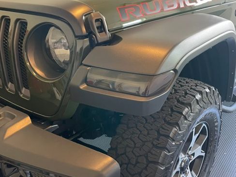Used 2021 Jeep Wrangler Rubicon w/ Cold Weather Group AWD/4WD image 14